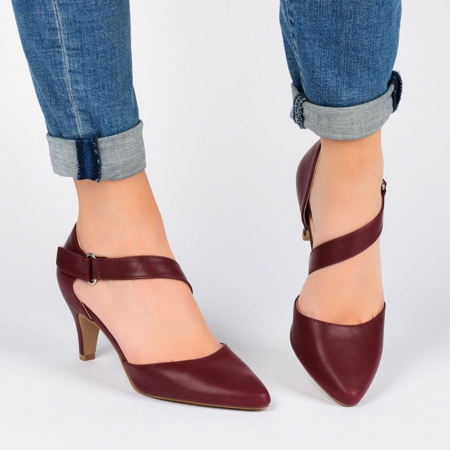 * Journee Collection Tillis Pumps